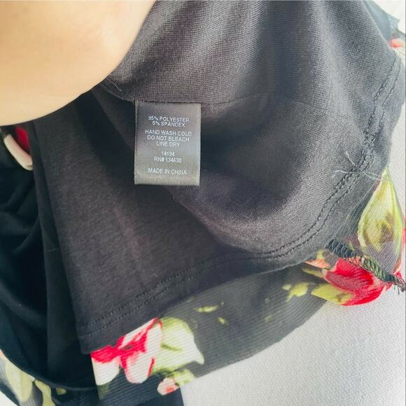 Sunday in Brooklyn Fabiana Floral Top Blouse Black Red Ruffles Sheer Scoop XS - Picture 8 of 10